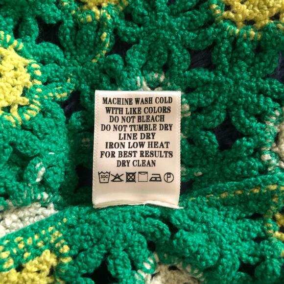 New in NWT Floral Crochet Lace Cropped Tank Top Kelley Green Size S/M - Picture 11 of 15